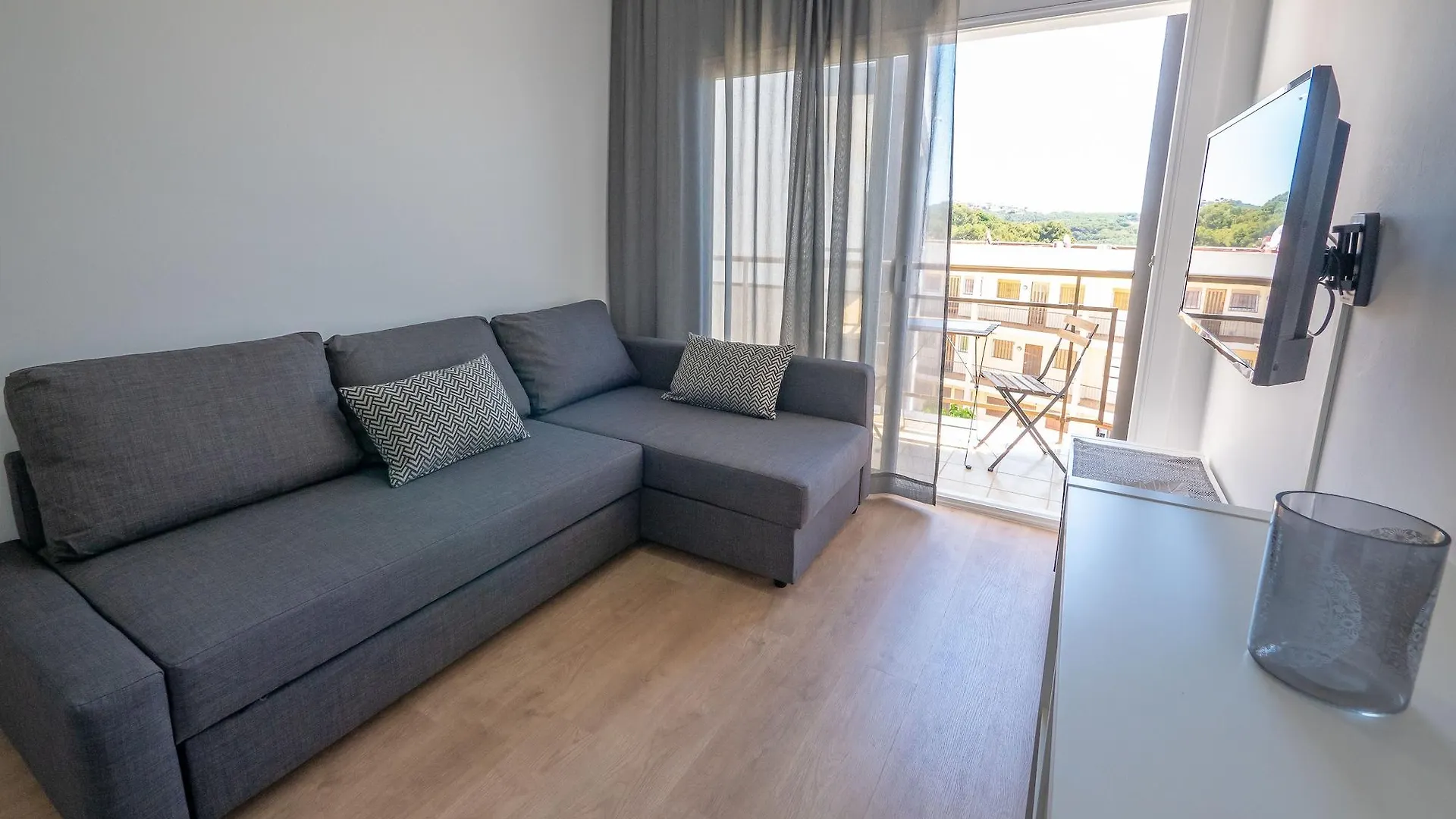 Apartment Ar Melrose Place Lloret de Mar
